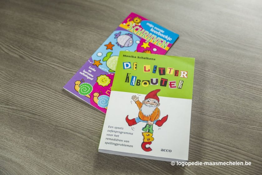 Het spellingmateriaal De Letterkabouter op de werktafel.